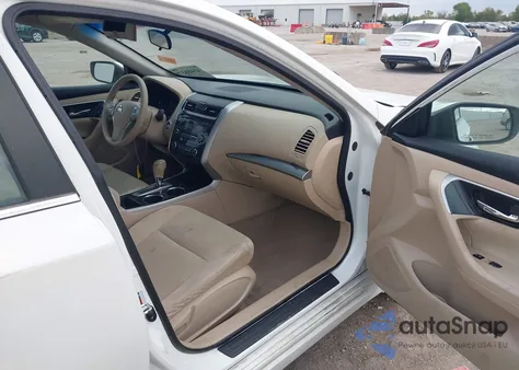 2014 Nissan Altima 2.5 S из США, поврежденный, VIN 1N4AL3AP4EN238376